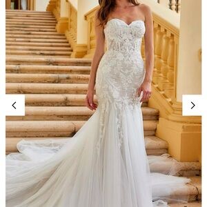 Elegant White Lace Wedding Dress